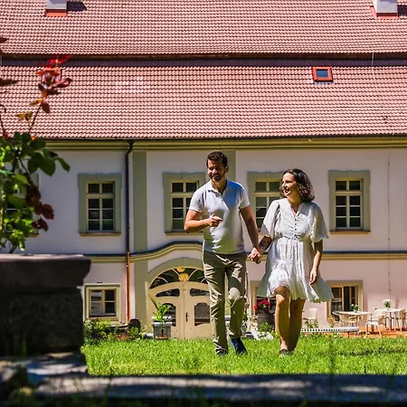 Zamek Отель